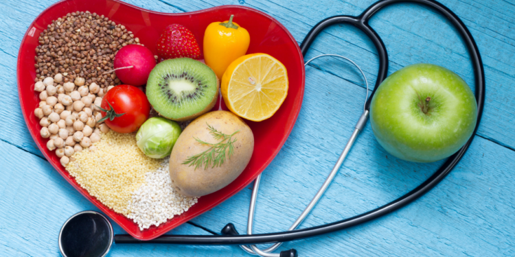 La fruta que ayuda a regular la presión arterial y contribuye a la salud cardiovascular