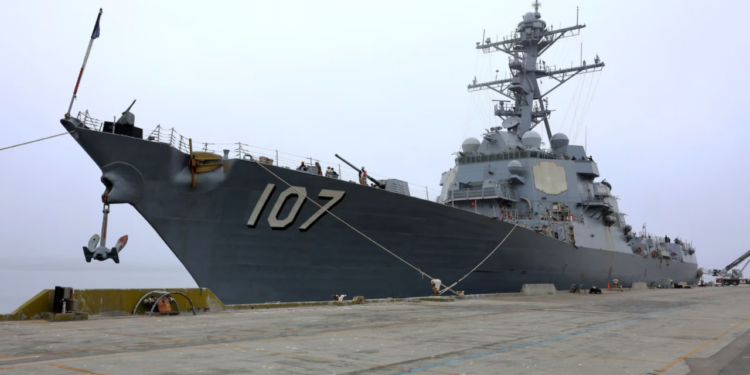 “Está en aguas de EE.UU. e internacionales”: Sheinbaum sobre despliegue de buque USS Gravely en Golfo de México