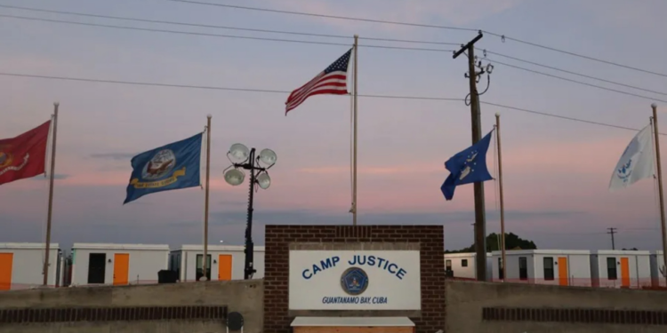 Sheinbaum confirma que mexicanos deportados de EE.UU. no serán enviados a base de Guantánamo