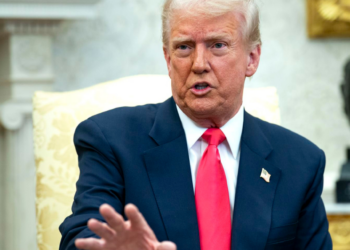 Trump pide a indocumentados que se “autodeporten” antes de ser detenidos