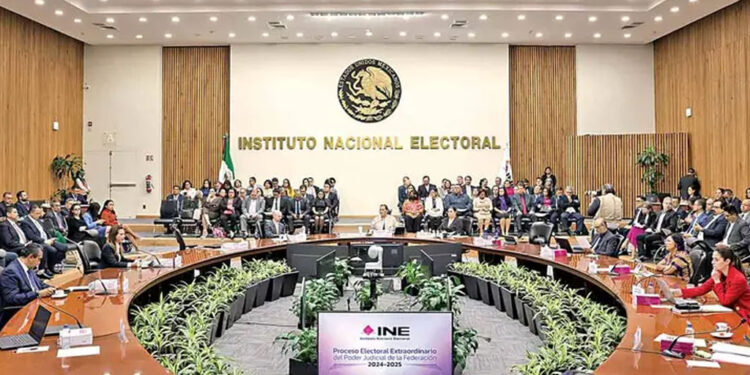 El gobierno no podrá fomentar el voto judicial; INE emite nuevos lineamientos