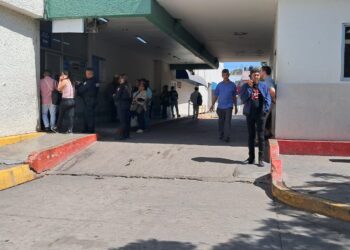 Heridos por arma de fuego ingresan a dos jóvenes a un hospital en Culiacán
