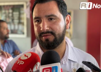 Beca Rita Cetina beneficiará a 137 mil jóvenes de secundaria y 84 mil familias de Sinaloa