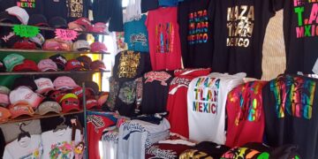 Carnaval impulsa ventas de souvenirs, pero comerciantes siguen en crisis