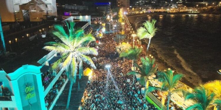 La Adictiva congregó a más de 50 mil personas en Olas Altas