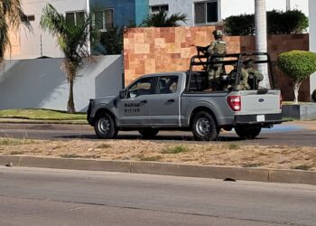 Fuerte operativo en residencial de Isla Musala en Culiacán