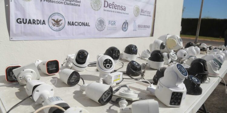 Retiran nuevamente cámaras clandestinas instaladas por el crimen organizado