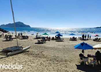 Las mejores playas para disfrutar este puente en Mazatlán