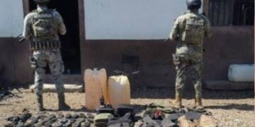 Aseguran armas, municiones y equipo táctico en Mazatlán y Rosario