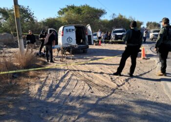Localizan a joven asesinado a balazos junto a la Carretera la 50, en Navolato