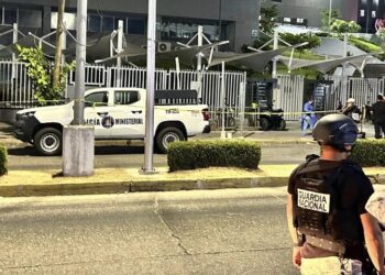 Matan a balazos a empleado del IMSS en Acapulco; ataque ocurrió frente al centro médico