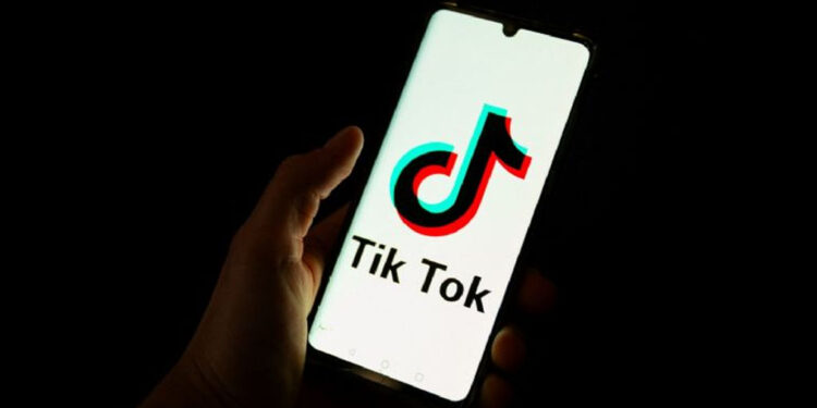 Hallan sin vida a menor tras publicar un video en TikTok; aseguró que no viviría más de 14 años
