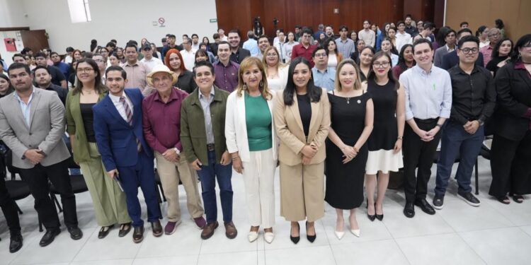 “Tenemos un alto compromiso por la paz, bienestar y felicidad de jóvenes”: Tere Guerra