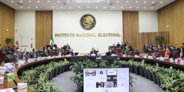 INE avala tope de 220 mil pesos para campañas de la elección judicial