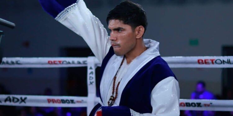 El mazatleco Pedro Guevara alista su regreso al cuadrilátero