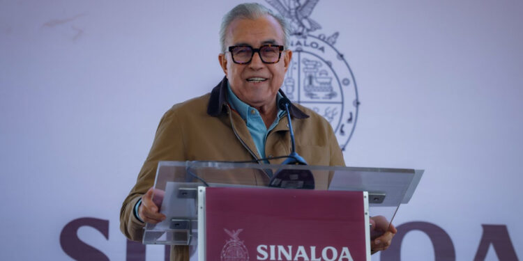 Gobernador Rubén Rocha Moya destaca éxito en primera noche del operativo de seguridad