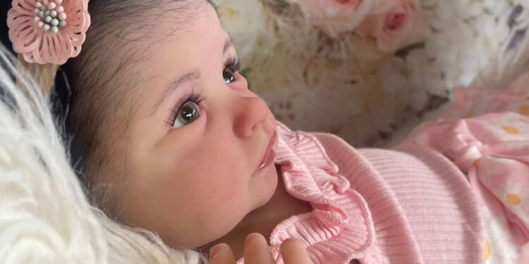Bebé reborn: qué son y por qué su uso terapéutico está causando controversia en redes
