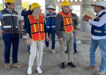 No hay fecha para que el puente de la Colosio quede terminado al 100%