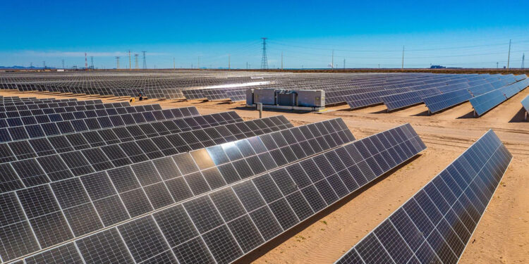 La CFE anuncia pérdidas por 13 mil 869 millones de dólares en 2024