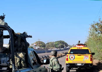 Patrulla cae a canal en Costa Rica; varios policías resultan lesionados