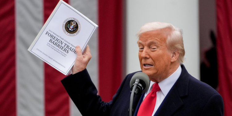 Trump se abre a llegar a acuerdos sobre aranceles si le ofrecen “Algo fenomenal”