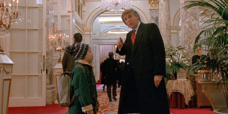 Director de ‘Mi pobre angelito 2’ se arrepiente del cameo de Trump en la película