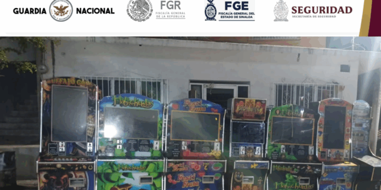 Aseguran 40 máquinas tragamonedas y drogas en Mazatlán y Escuinapa