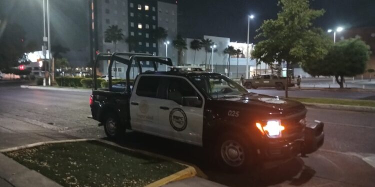 Ataque armado en Tres Ríos deja dos federales heridos y vehículo asegurado