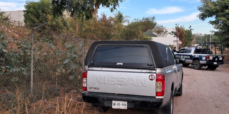 Localizan a hombre ejecutado a balazos en un dren, en la sindicatura de Quilá, en Culiacán