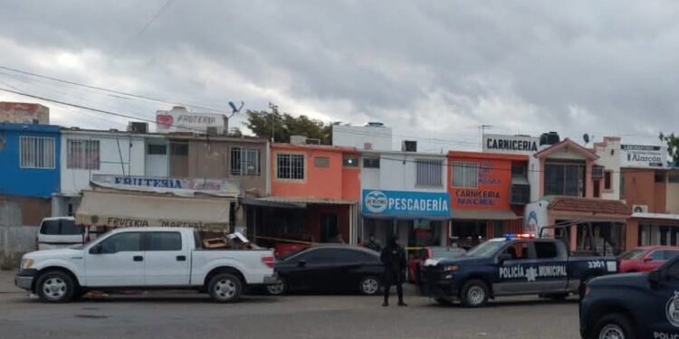 Dueño de pescadería muere tras ser baleado en intento de asalto en el Alarcón