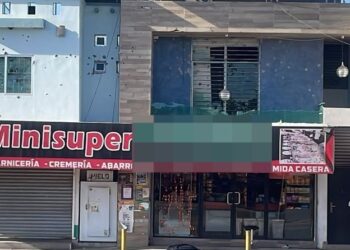 Privan de la libertad a dos mujeres en Urbi Villa del Roble en Culiacán