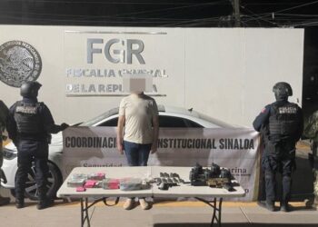 Detienen a hombre con vehículo blindado y armas largas en Las Quintas, en Culiacán