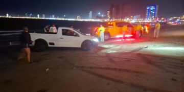 14 rescates durante Viernes y Sábado Santo en las playas de Mazatlán