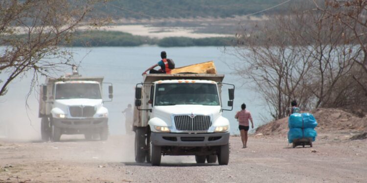 Muere pepenador en el “basurón” en trágico accidente con máquina retroexcavadora