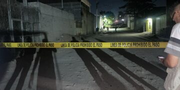 Hallan ejecutados a dos hombres en la colonia Los Huizaches