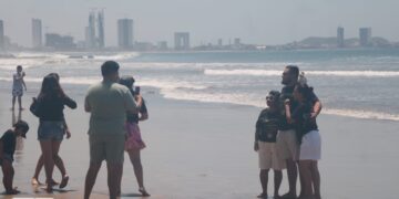 Mazatlán arranca el último fin de semana de vacaciones con buena afluencia de visitantes