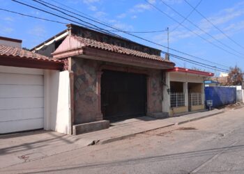 Atacan a balazos vivienda y camioneta en la colonia El Barrio, en Culiacán