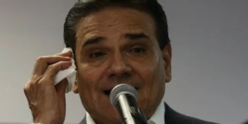 FGR impugna suspensión que frena orden de aprehensión contra Silvano Aureoles