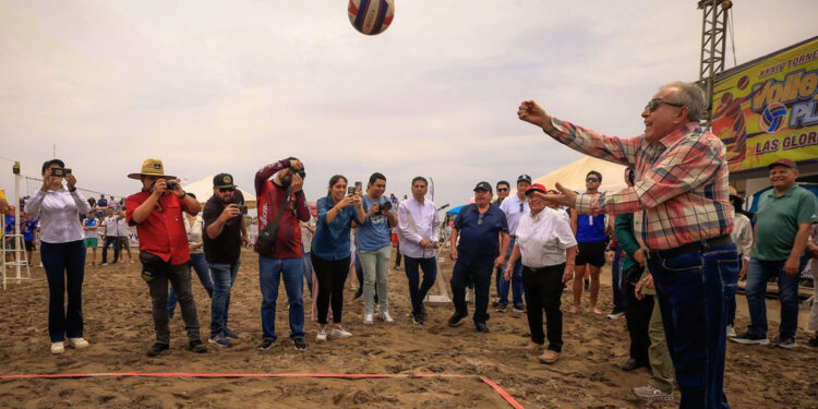 Las Glorias se elevará cada vez más alto: Gobernador Rocha Moya