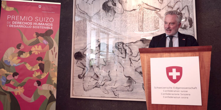 Organizaciones de búsqueda de desaparecidos en México reciben Premio Suizo de DD.HH.
