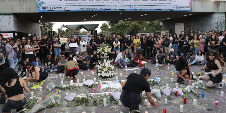 Sheinbaum lamenta muerte de dos fotógrafos en festival ‘Axe Ceremonia’ y pide que se investigue el caso