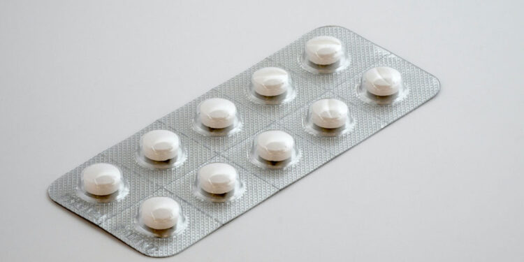 Se garantizará abasto de medicamentos, lo superviso personalmente: Sheinbaum