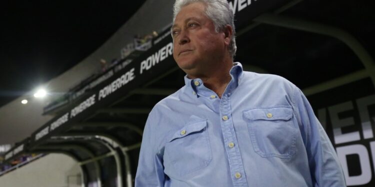 Víctor Manuel Vucetich hace un llamado a la FIFA para rectificar la exclusión de León del Mundial de Clubes