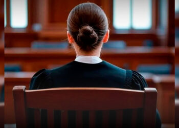 ¿Qué funciones tienen jueces, magistrados y ministros en el Poder Judicial?