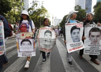 Fiscal del Caso Ayotzinapa reconoce que se buscan los cadáveres de normalistas