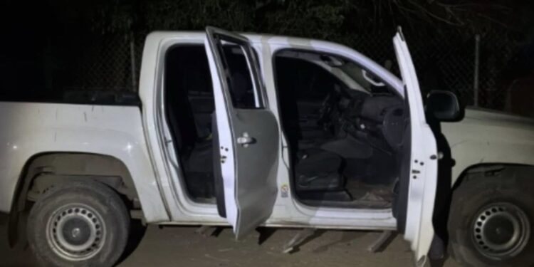 Aseguran dos camionetas y armamento tras enfrentamiento en Villa Juárez, Navolato