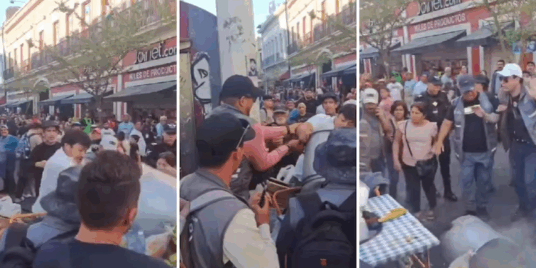 Vendedor ambulante en Guadalajara prefiere tirar sus tamales antes que entregarlos a policías; video se vuelve viral