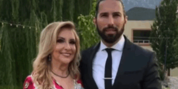 “Soy la mamá de unos pen#$% que son famosos”: Mamá de Poncho De Nigris
