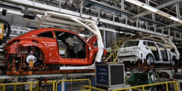 Autopartes mexicanas tendrán cero aranceles de EE.UU., confirma Sheinbaum