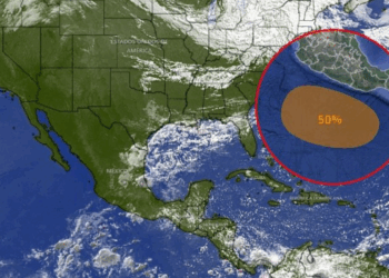 Huracán Alvin incrementa a 50% su potencial de formación